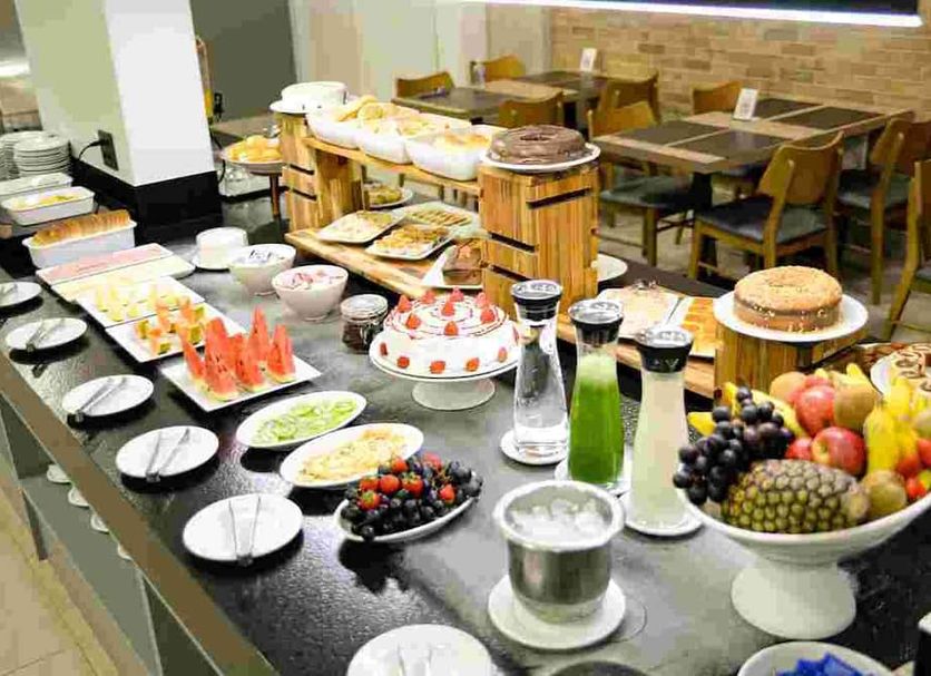 Buffet Photo