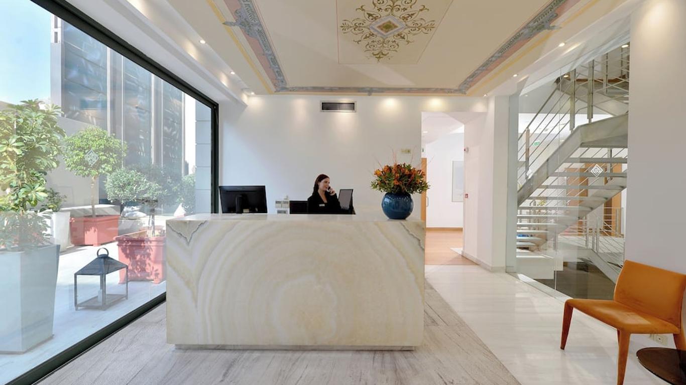 Athenaeum Eridanus Luxury Hotel