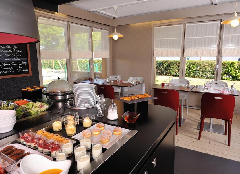 Buffet Photo