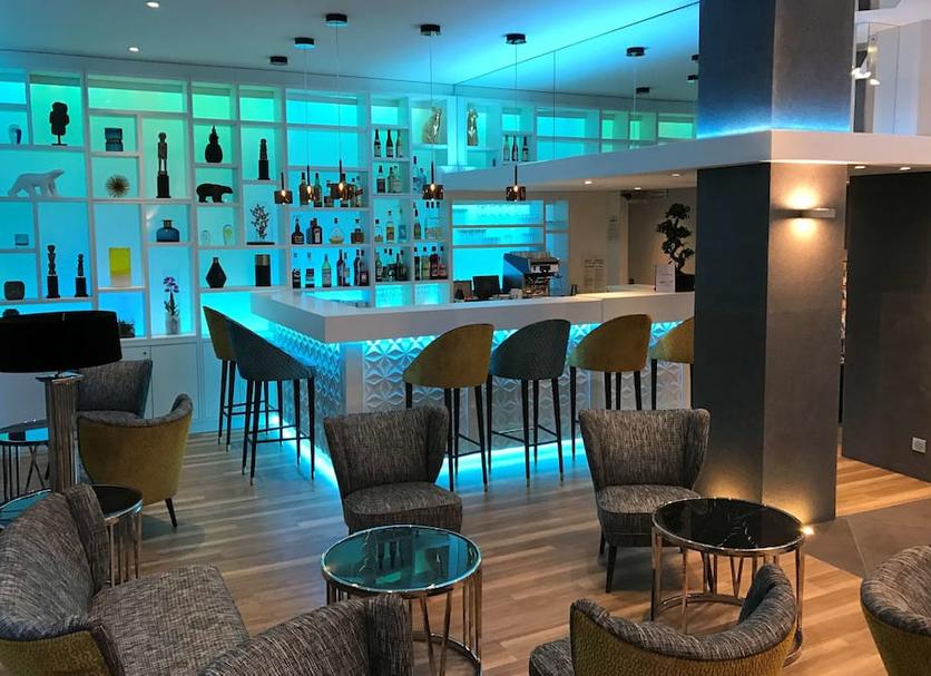 Bar Photo