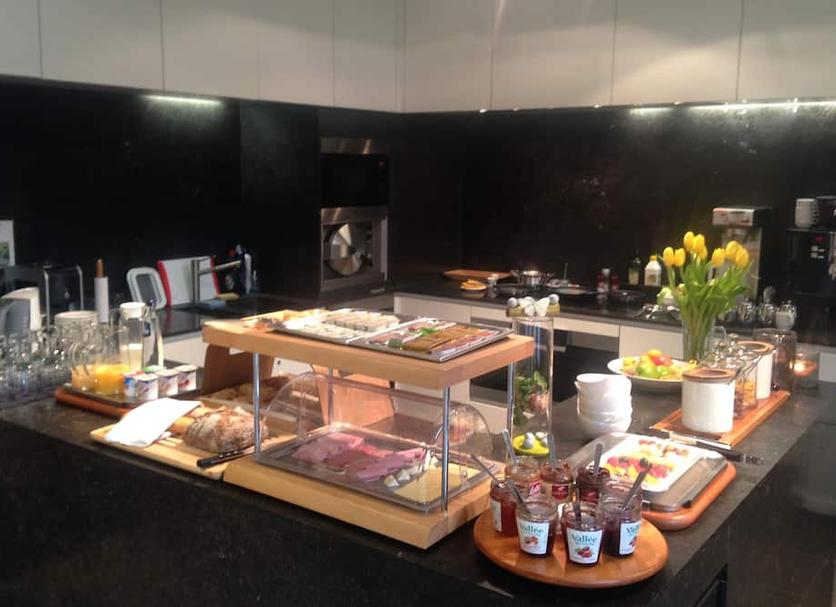 Buffet Photo