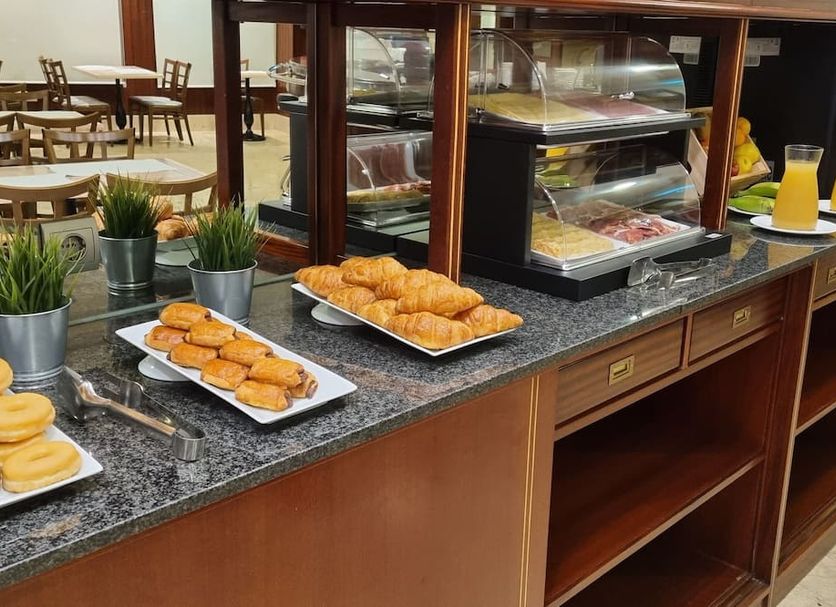 Buffet Photo
