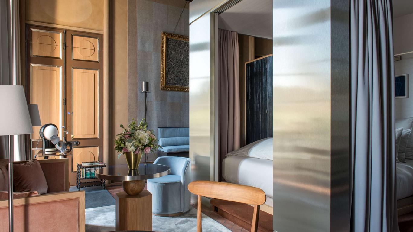 Cour des Vosges - Evok Collection