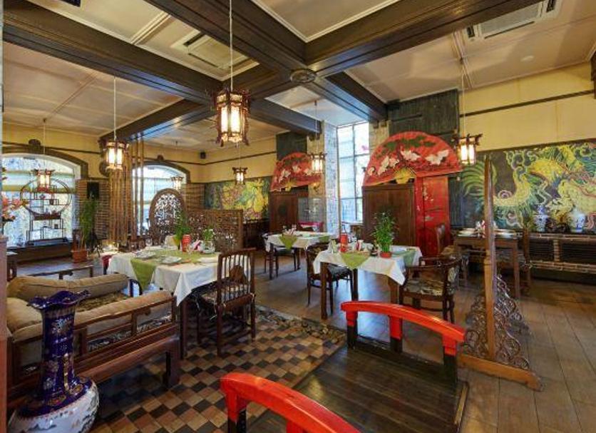 Restaurant Photo