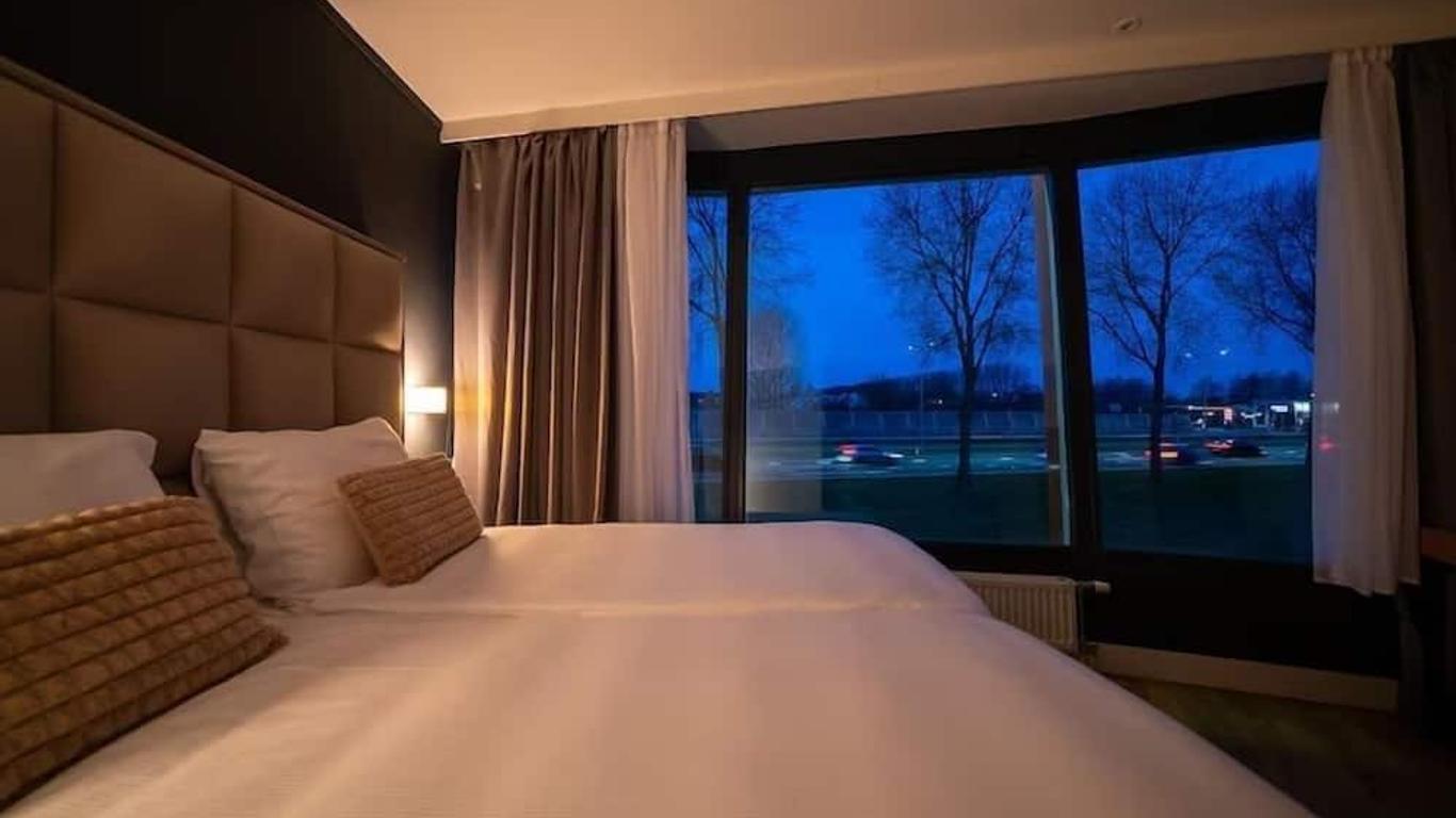 Ma Airport Hotel