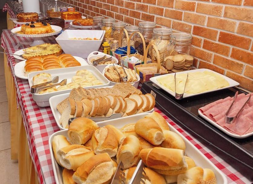 Buffet Photo