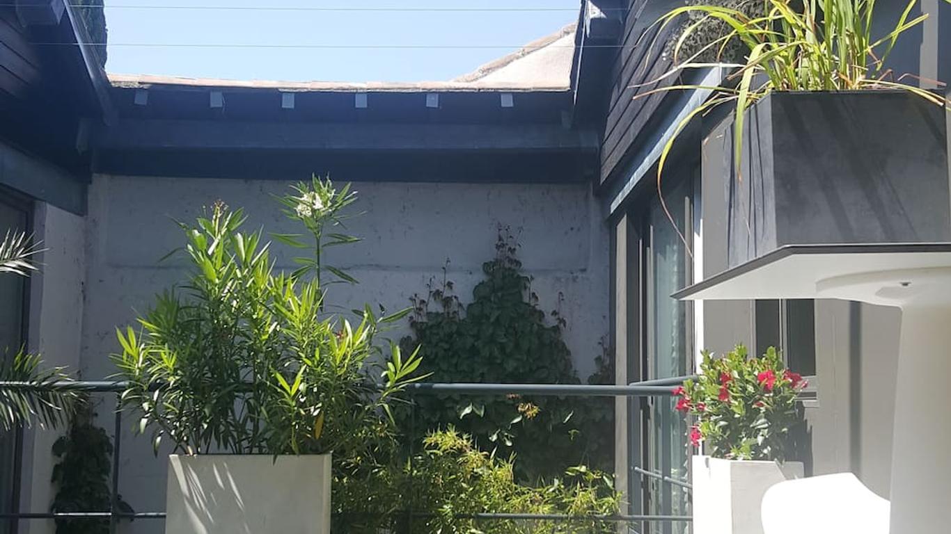 Be Loft B&B Pool & Spa