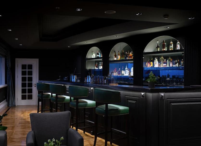 Bar Photo