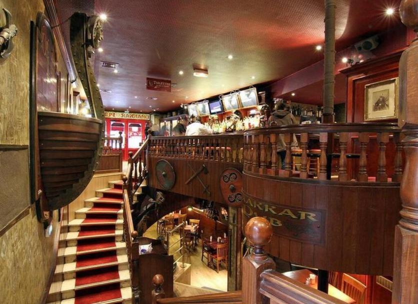 Bar Photo