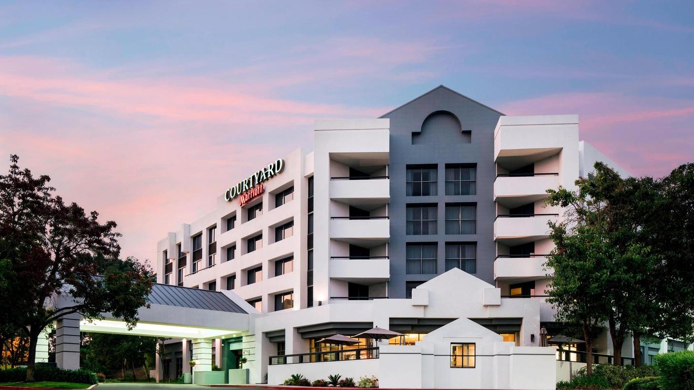 Courtyard by Marriott Richmond Berkeley