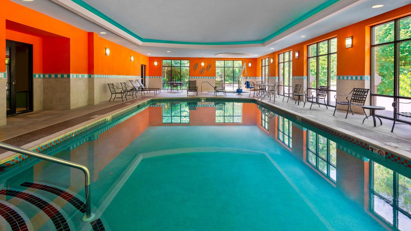 Hampton Inn Springfield South Enfield à partir de 119 €. Hôtels à