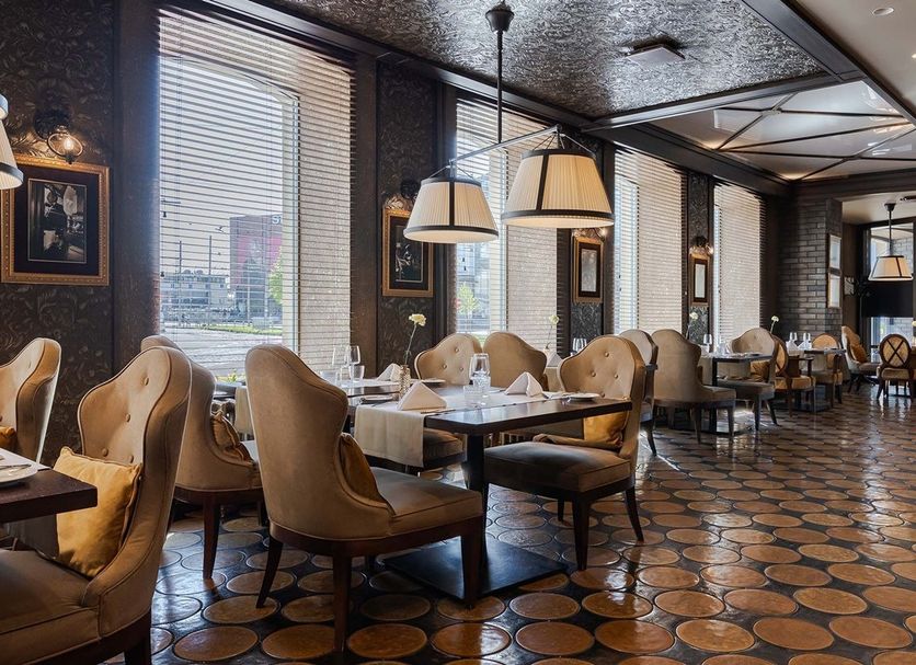 Restaurant Photo