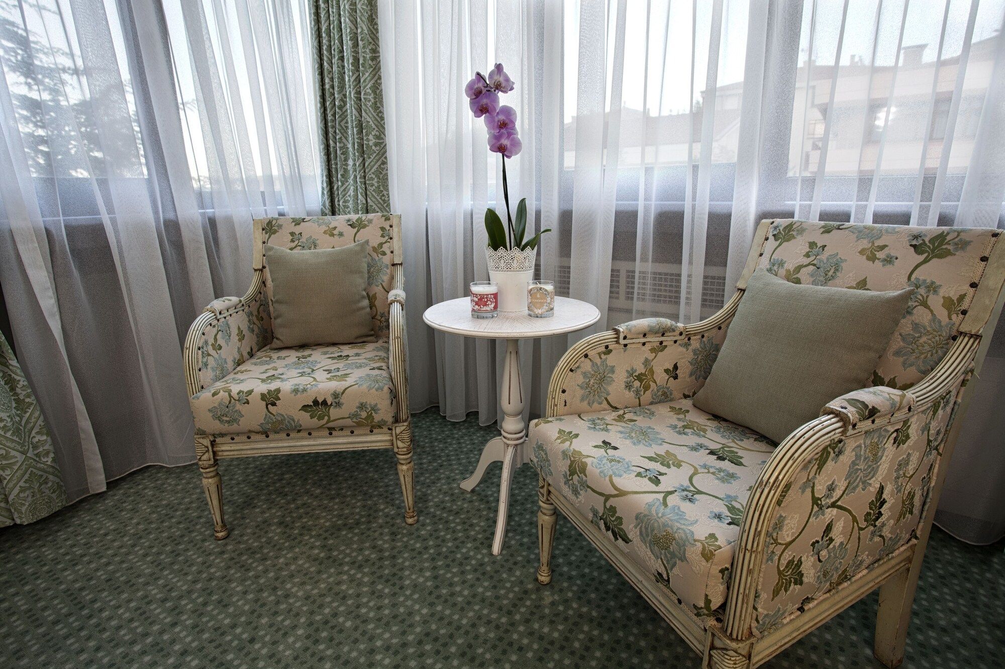 Salon