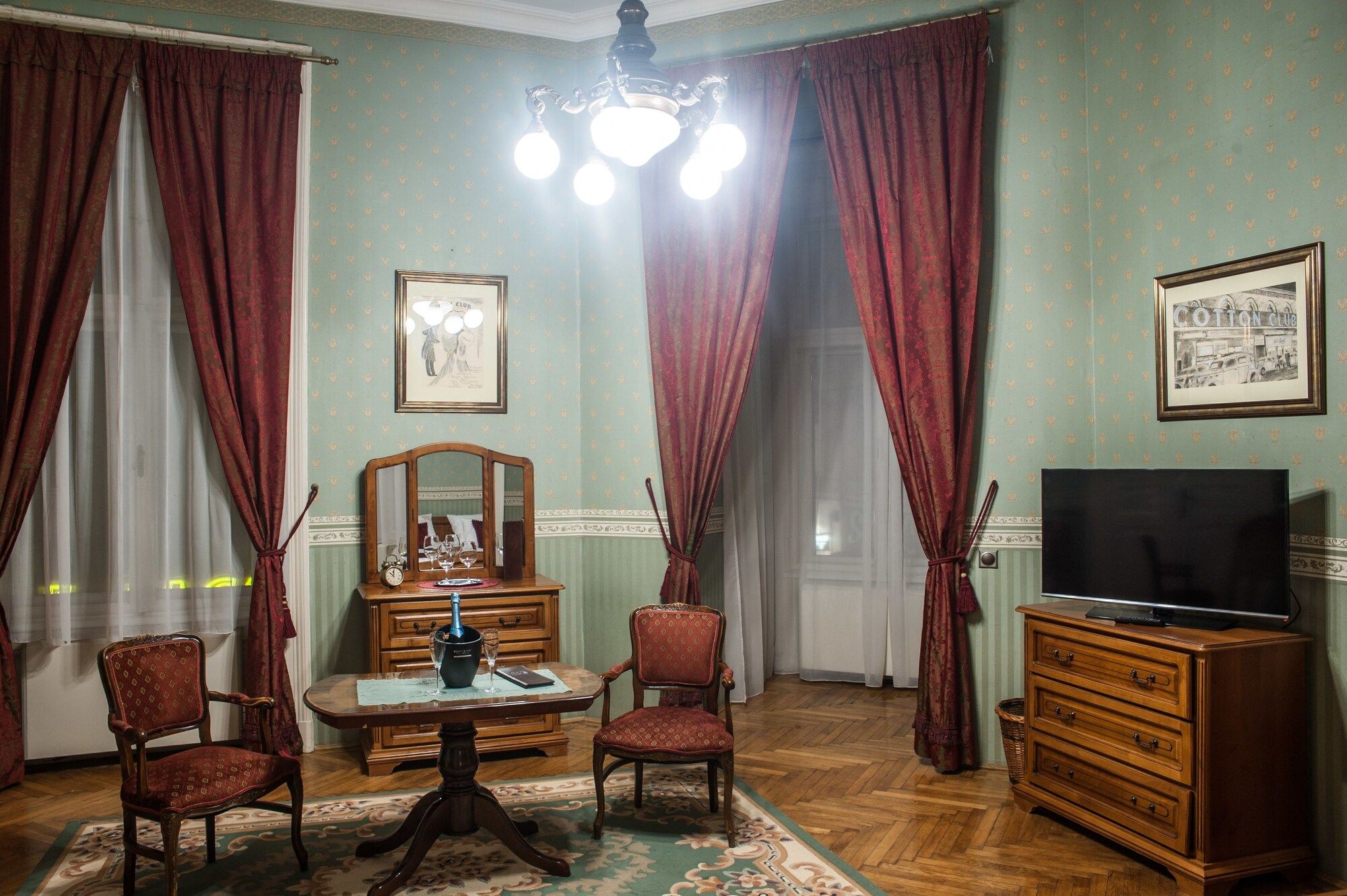 Salon