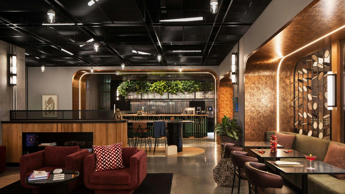 Moxy Montreal Downtown
