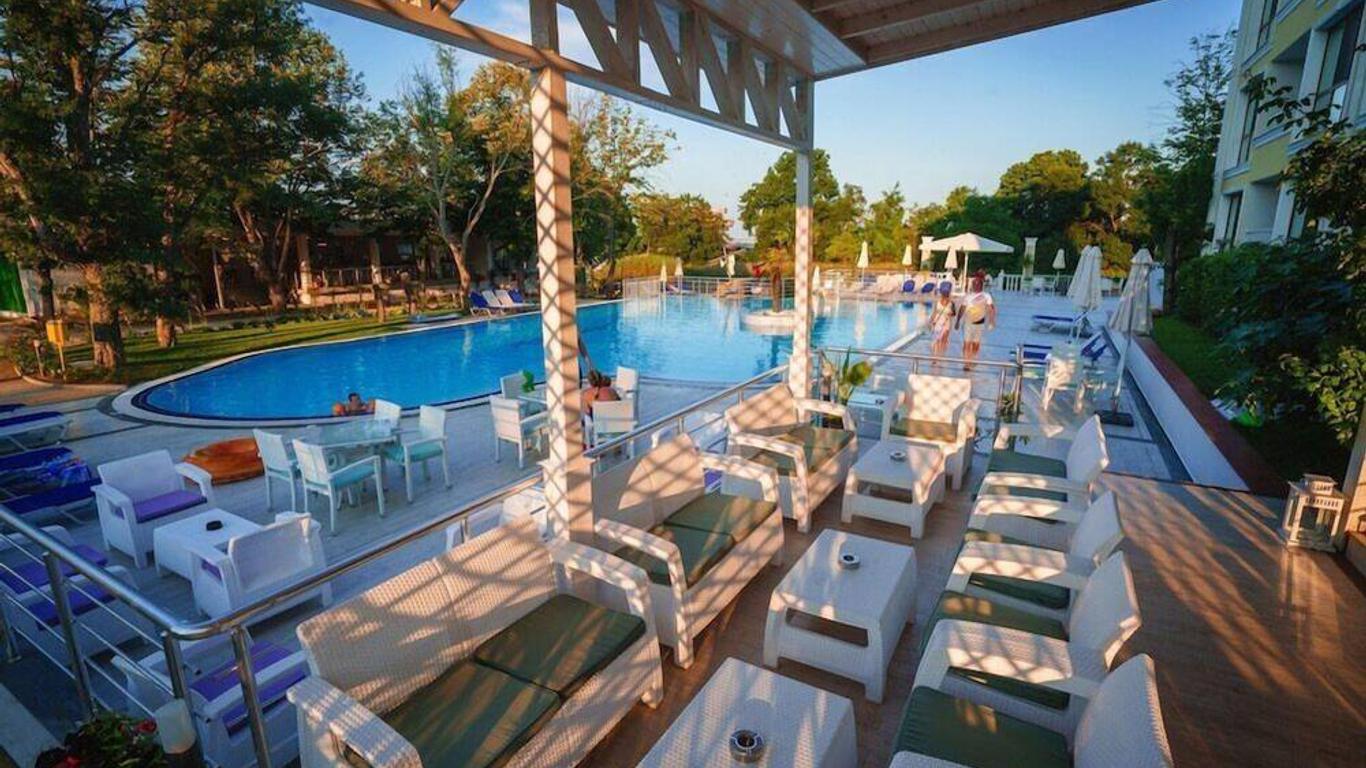 Perla Royal Hotel