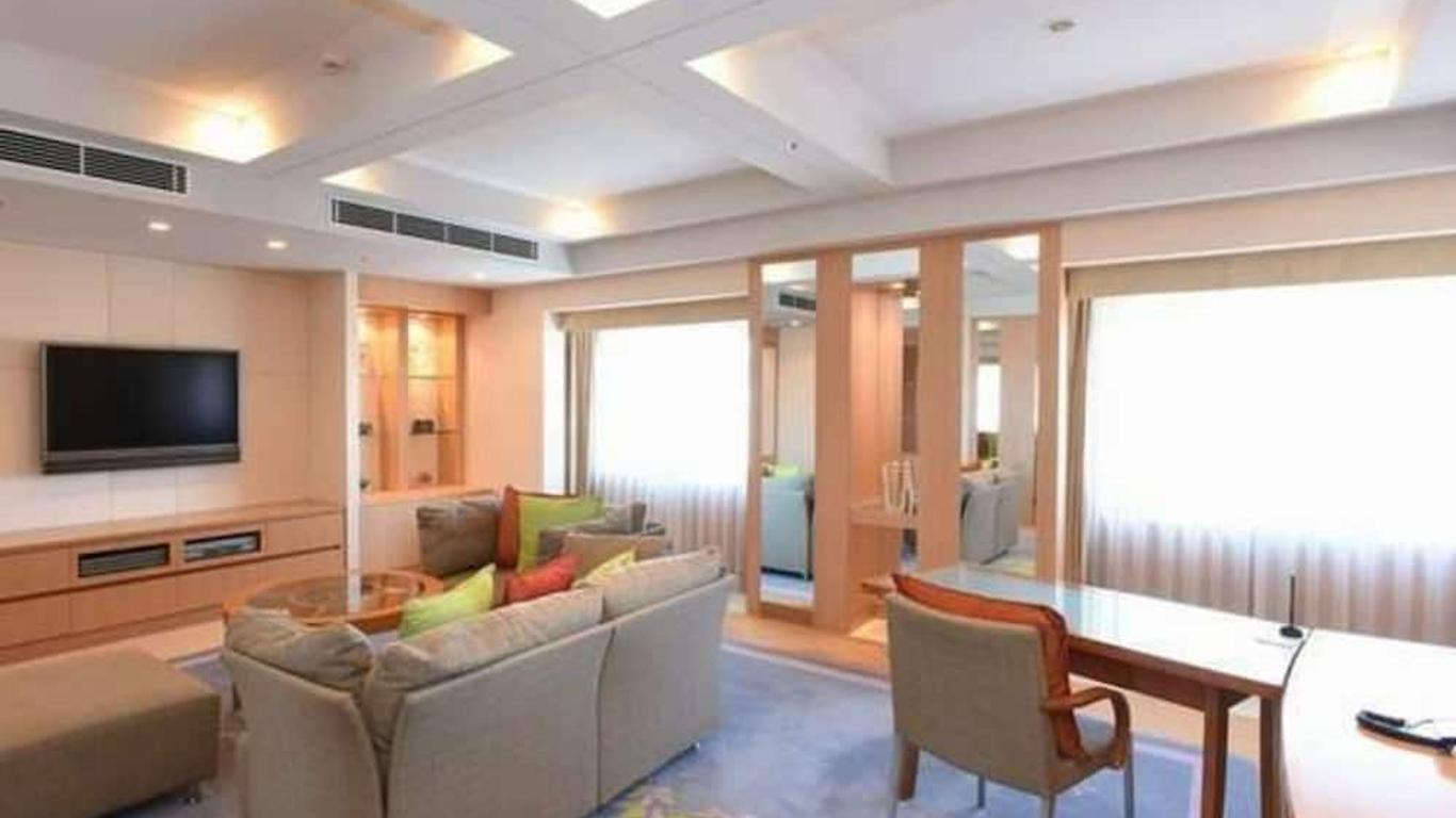 Fukuyama New Castle Hotel