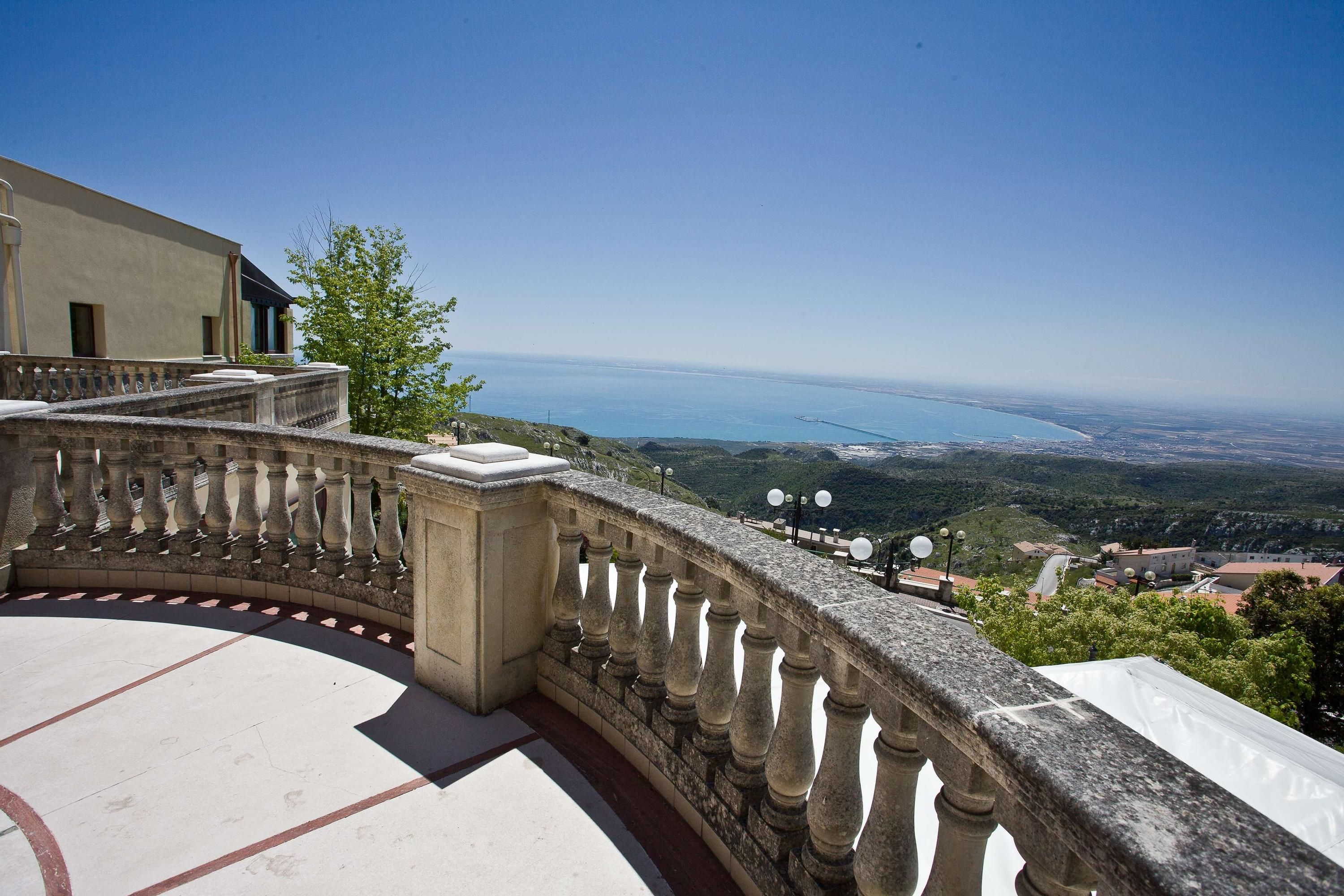 Balcon