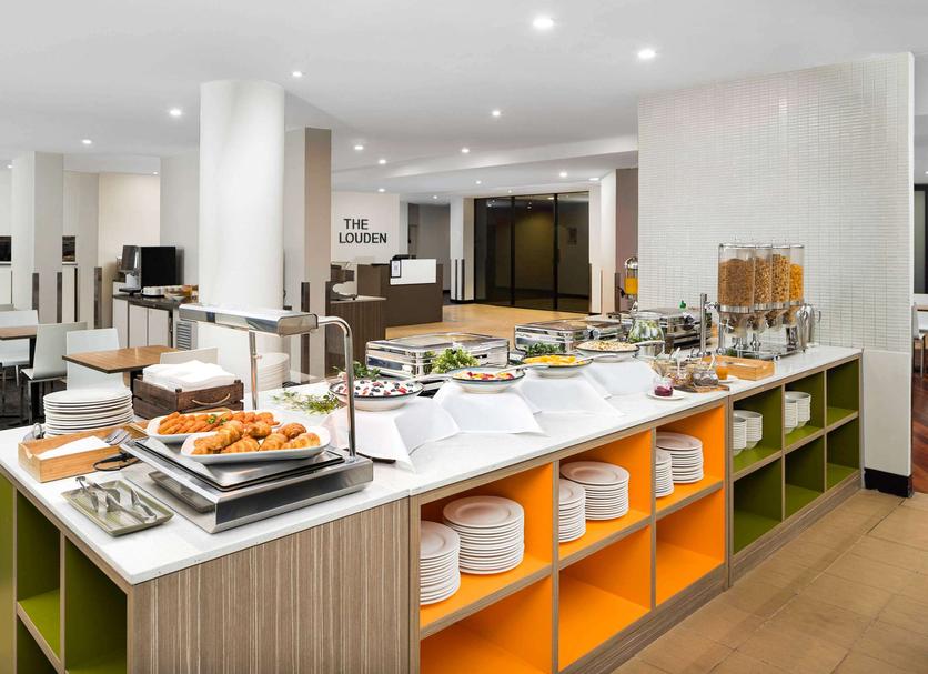 Buffet Photo