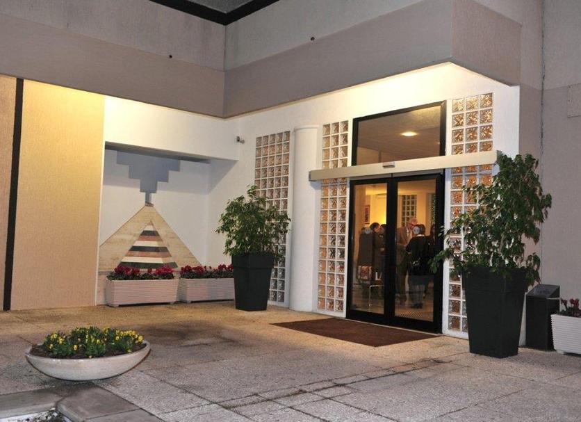 Entrée de l’hôtel Photo