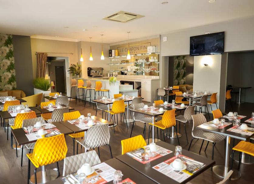 Restaurant Photo