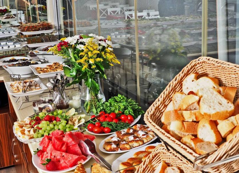 Buffet Photo