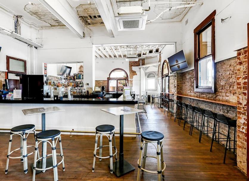 Bar Photo