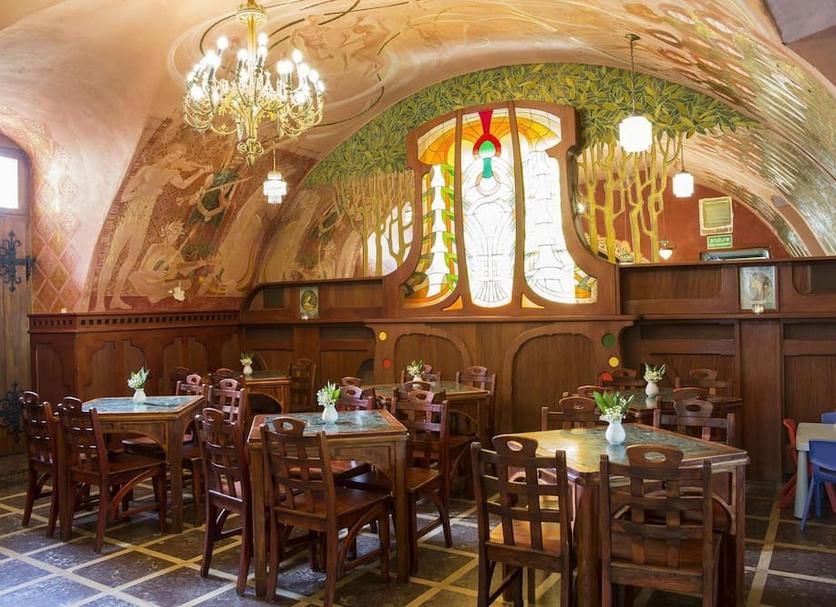 Restaurant Photo