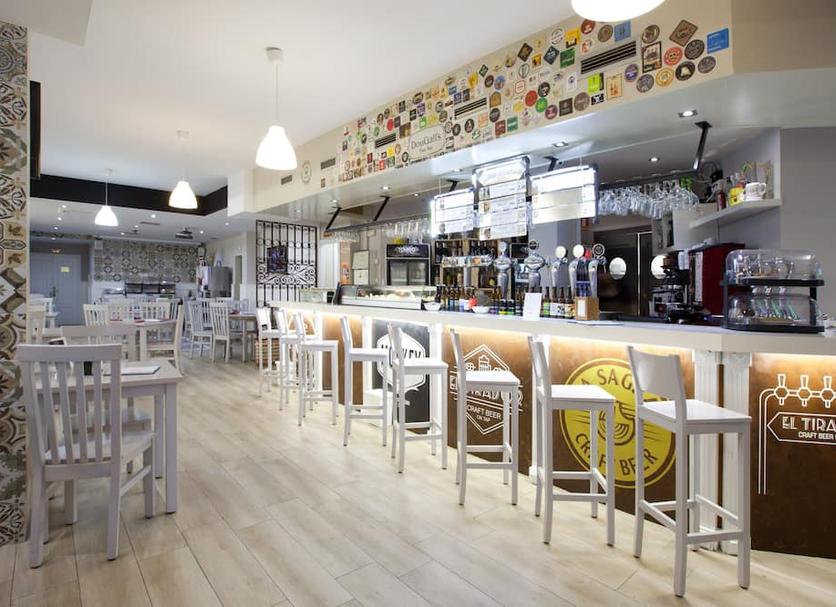 Bar Photo