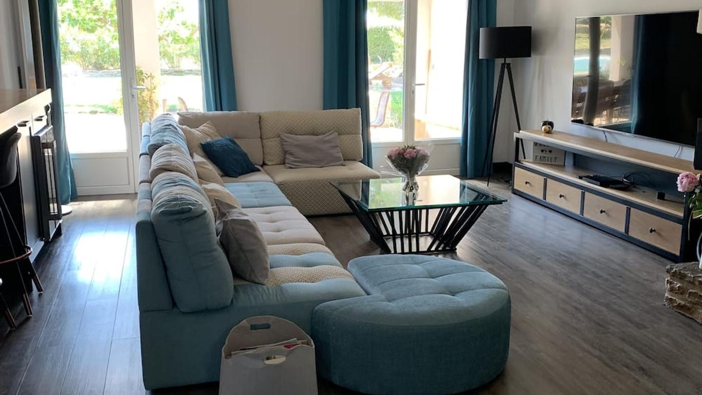 Chambre privée avec accès piscine