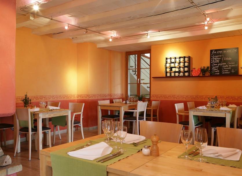 Restaurant Photo