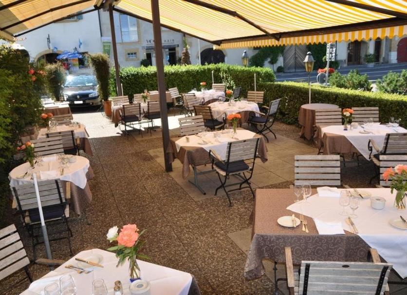 Restaurant Photo