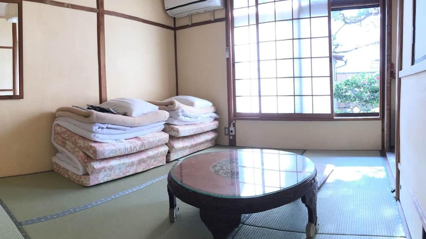 Rakucho Ryokan