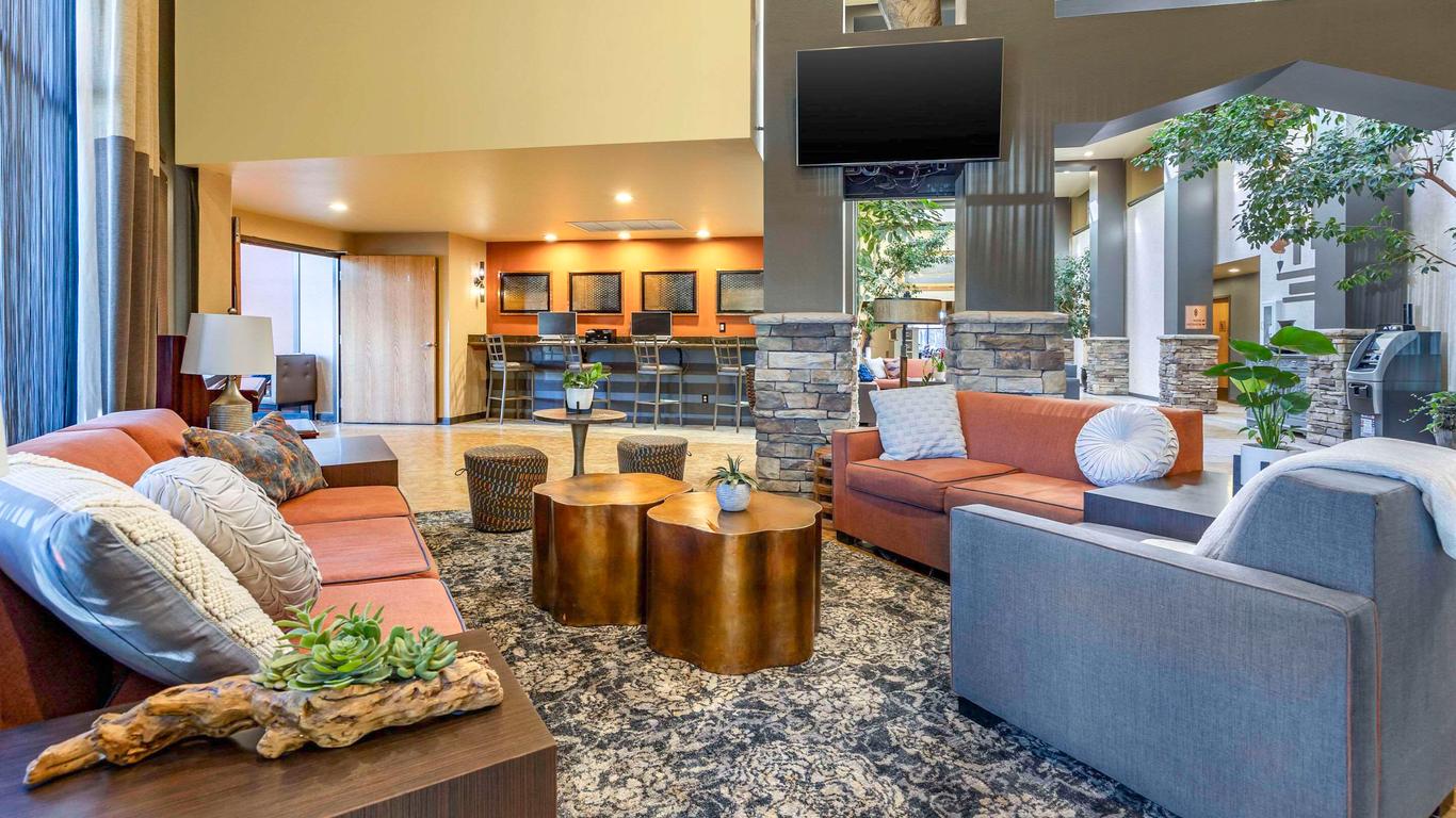 Hells Canyon Grand Hotel, Ascend Hotel Collection
