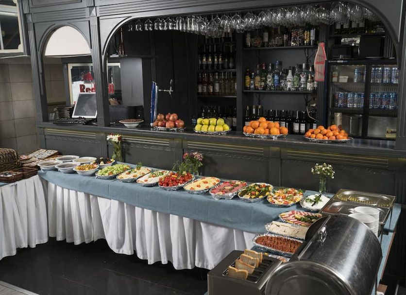 Buffet Photo