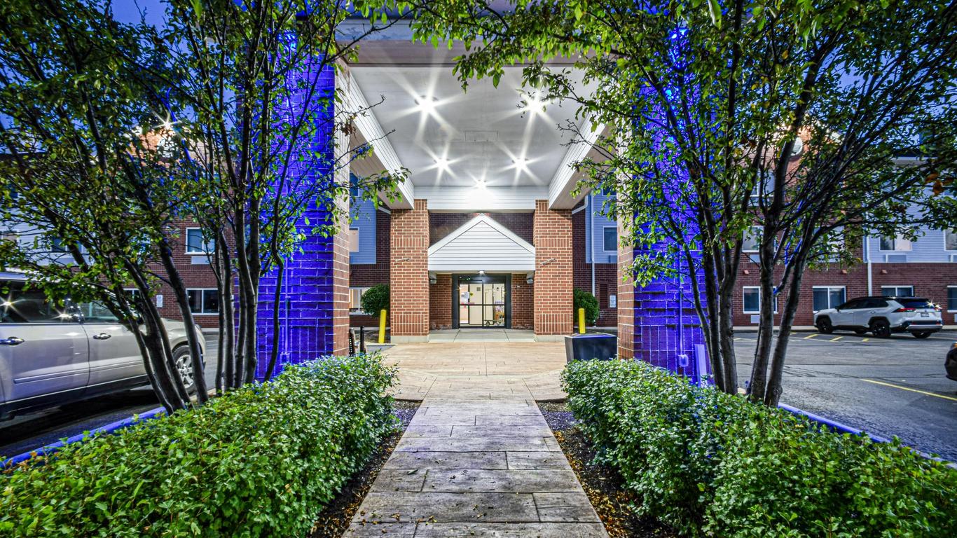 Holiday Inn Express Chicago NwVernon Hills à partir de 89 €. Hôtels à