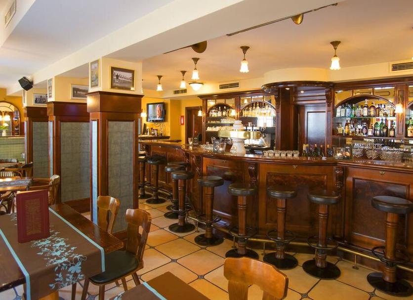 Bar Photo