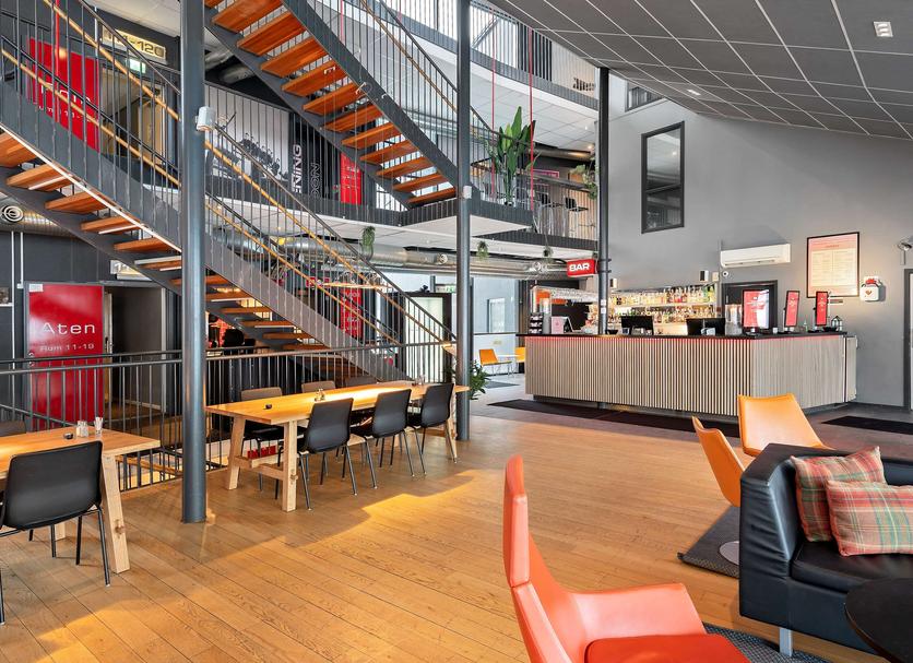Restaurant Photo