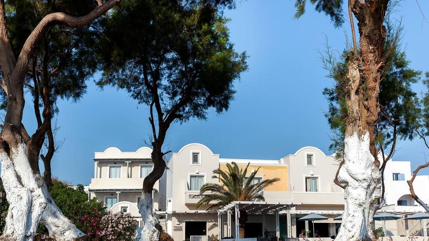Memories Beach Hotel