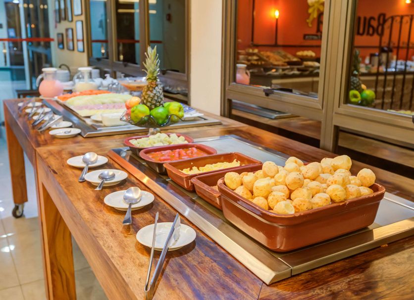 Buffet Photo