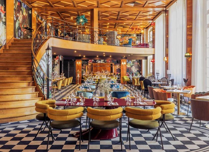 Restaurant Photo