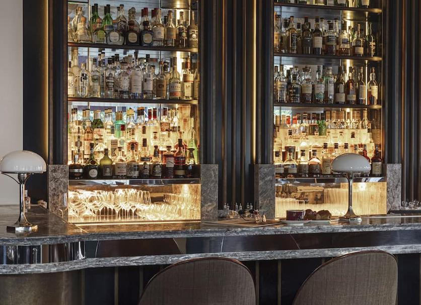 Bar Photo