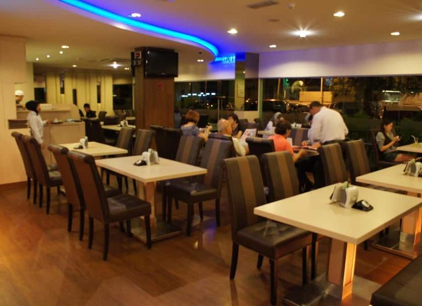 Restaurant Photo