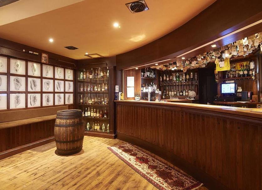 Bar Photo