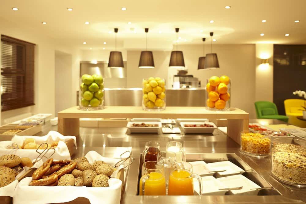 Buffet Photo