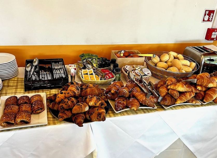 Buffet Photo