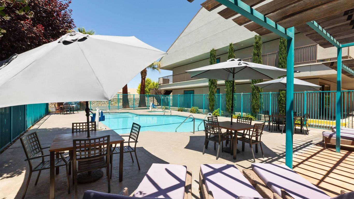Ramada by Wyndham El Paso