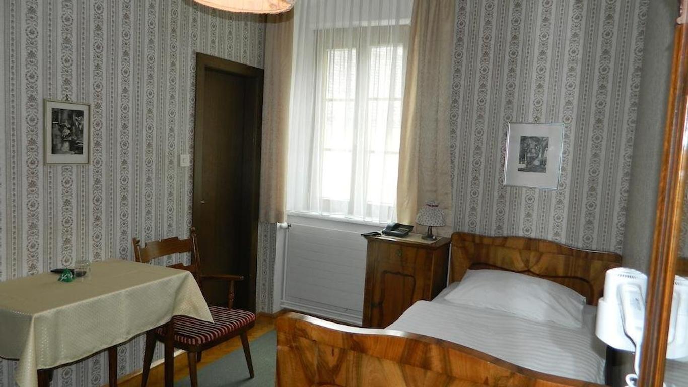 Hotel-Garni Goldenes Kreuz