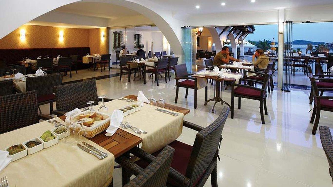 Costa Bianca Otel