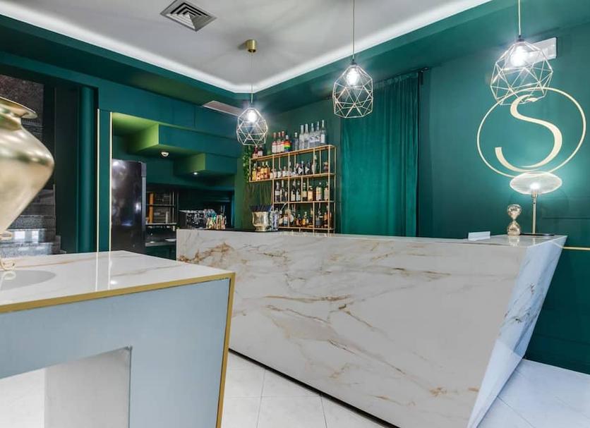 Bar Photo